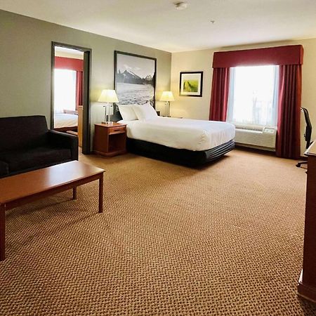 Super 8 By Wyndham Grande Prairie Otel Dış mekan fotoğraf