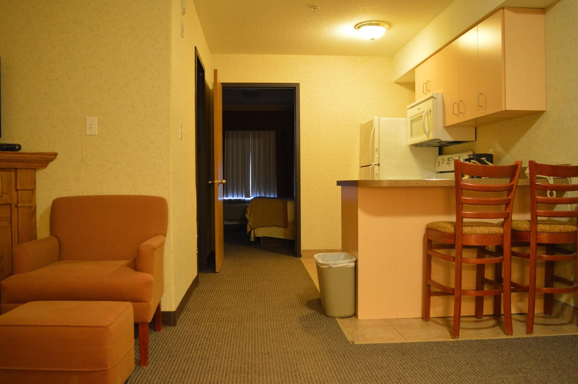 Super 8 By Wyndham Grande Prairie Otel Dış mekan fotoğraf