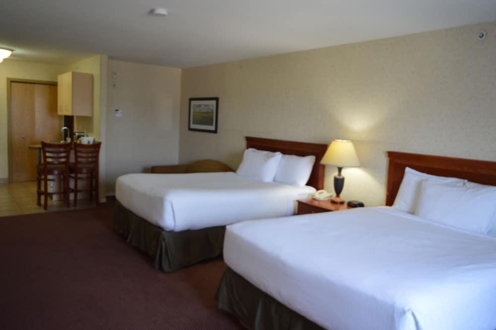 Super 8 By Wyndham Grande Prairie Otel Dış mekan fotoğraf